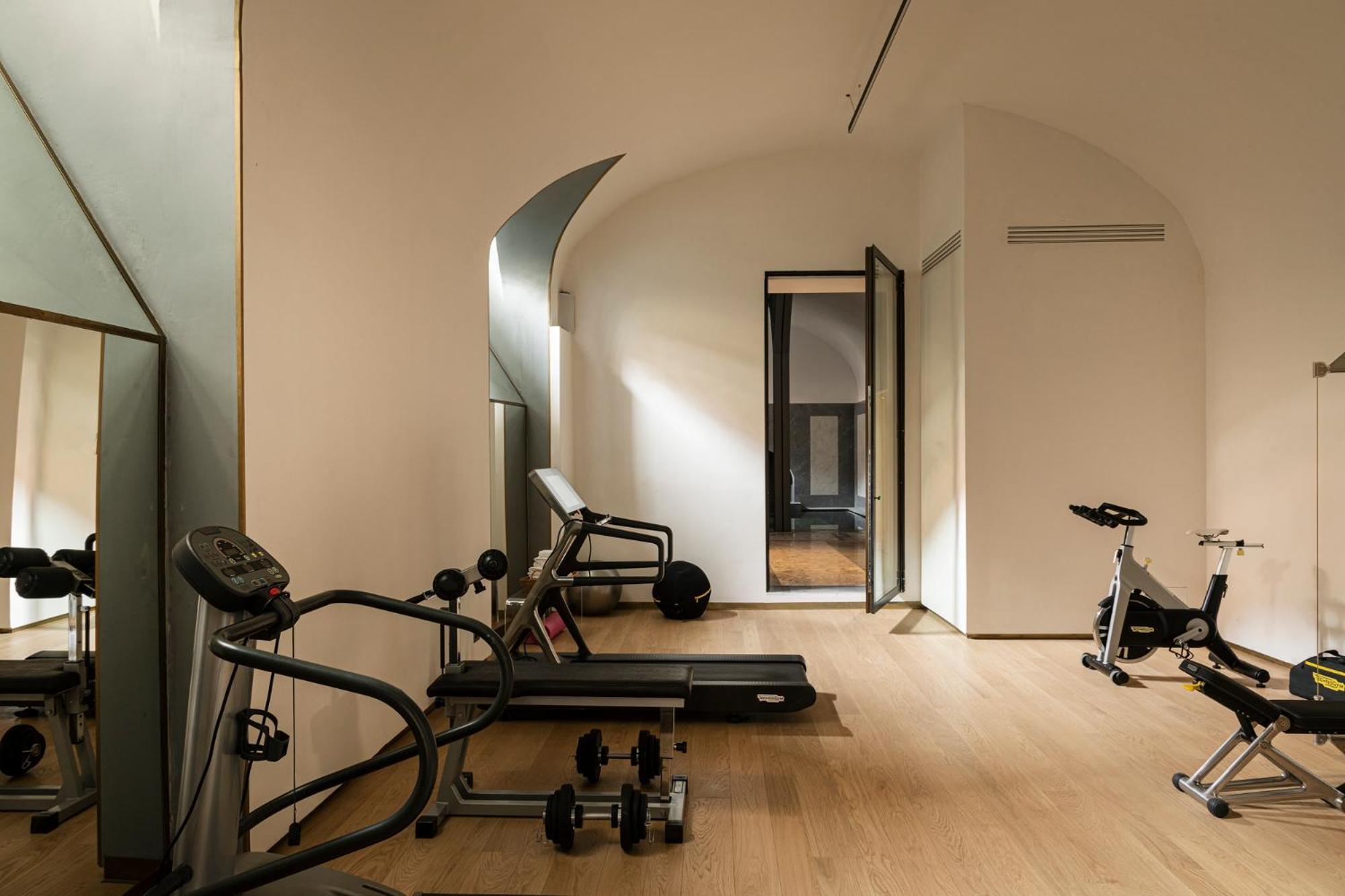 Palazzo Shedir - The Leading Of The World Rom