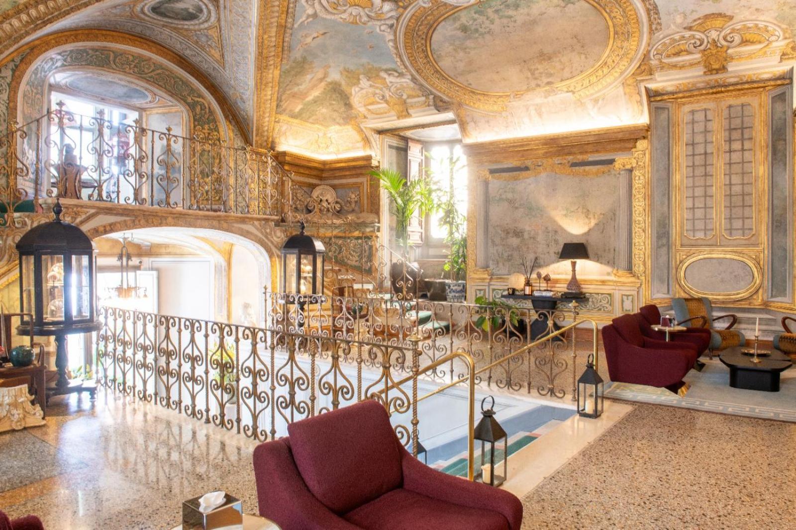 Palazzo Shedir - The Leading Of The World